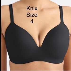 KNIX Wingwoman contour Black Bra Knix size 4 wireless adjustable straps 32-34CD